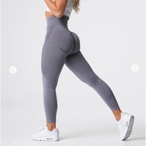 COPY - NVGTN contour seamless leggings!